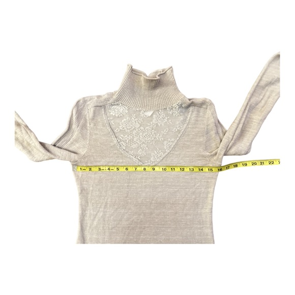 Free People Silver Mock Turtleneck Sweater With Lace Detail Women’s Size Small - Picture 5 of 11